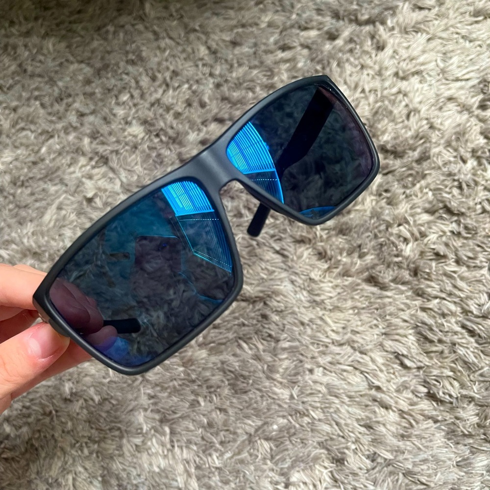 Costa Rincon sunglasses